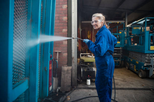 Garage Pressure Washing in Selma, CA